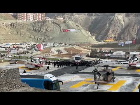 Thumbnail for Cumhurbaşkanı Erdoğanın Helikopteri Yusufeli Mitingi için İniş Yaptı