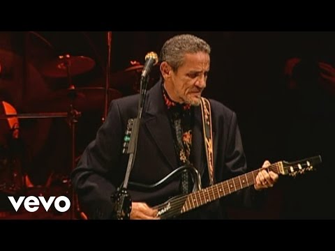 Último Pau de Arara / Bomba de Estrelas / Banquete de Signos (Ao Vivo 2005) (Clipe Oficial)