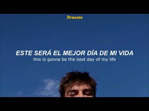 canción que salía en un comercial pero no recuerdo en cuál