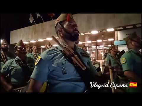 La Espectacular Manera de Tocar la Caja del Primera Caballero Legionario Reina.