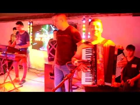 Thumbnail for Agrupación 98 - Enganchados "20 Años Radio Del Sur"