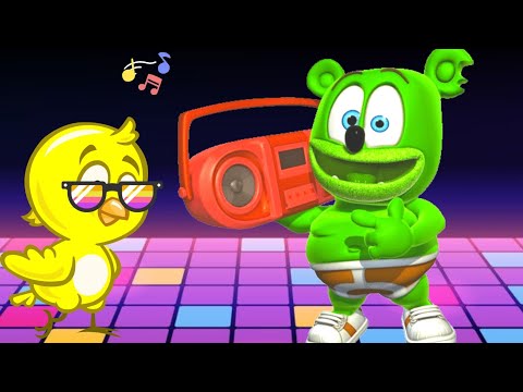 GAMMY BEAR  DANÇA COM  E PINTINHO AMARELINHO