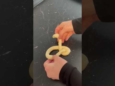 Thumbnail for Örgü Poğça nasıl yapılır tarif yorumda