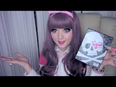 ♡ WHAT'S IN MY DOLLY BAG? ♡