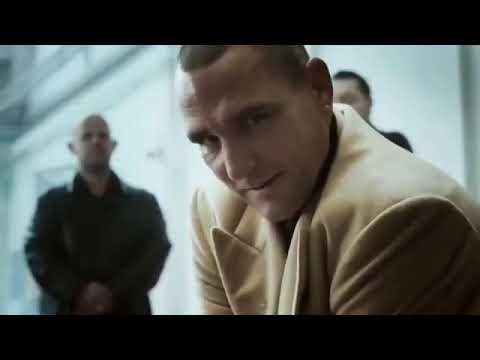 イギリスのマフィアが教える心臓マッサージ