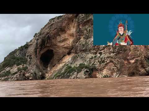 སྐྱོ་བྲག་གནས་བླ་ཆོས་གསུམ་ངོ་སྤྲོད་མདོར་བསྡུས།