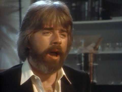 Michael McDonald - I Keep Forgettin&apos; (Every Time You&apos;re Near) (Official Music Video)