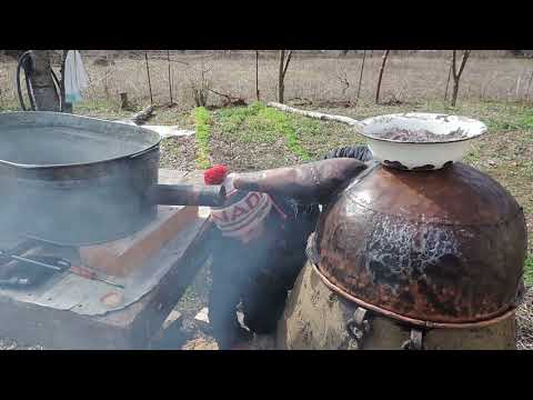 Thumbnail for ЧАЧА.ВОСТОЧНАЯ ГРУЗИЯ,ЖИНВАЛИ. ГОНИМ ЧАЧУ ПО ГРУЗИНСКИ.