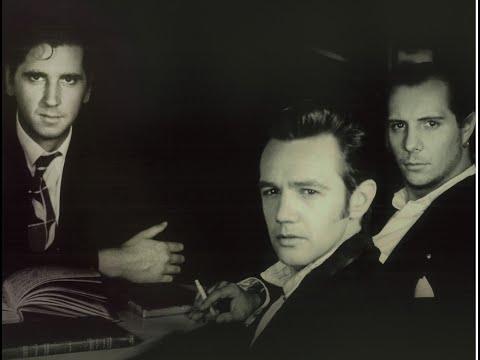 Thumbnail for La Unión - Lobo-hombre en París (Vídeo Oficial 1984)