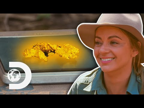 Thumbnail for Biggest Ever Gold Nugget Leaves Jacqui In Tears! I Aussie Gold Hunters