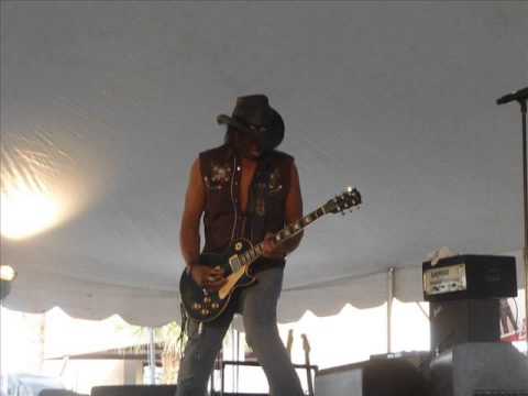 Chris Bell & 100% Blues - Cold Hearted Woman