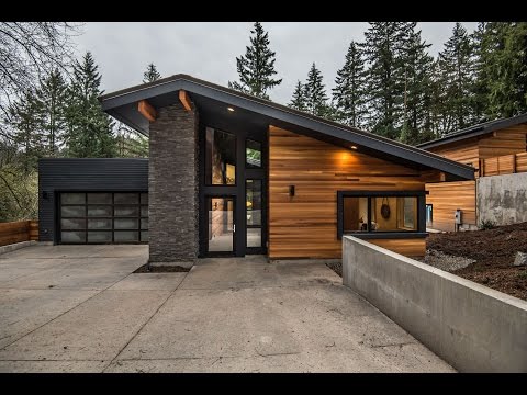 4K Portland Oregon real estate video tour - 1895 SW Highland Rd  Portland OR 97211