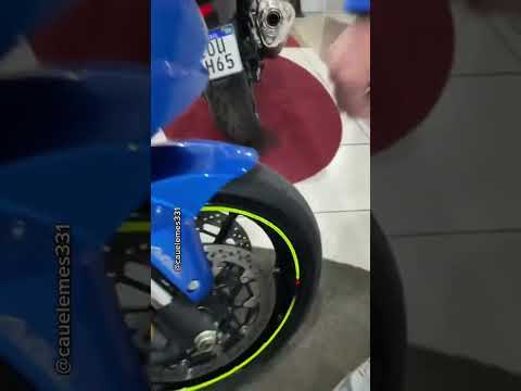 Thumbnail for Cuidado quando levar sua moto para lavar, pneu pretinho e silicone podem te derrubar! Aprenda!