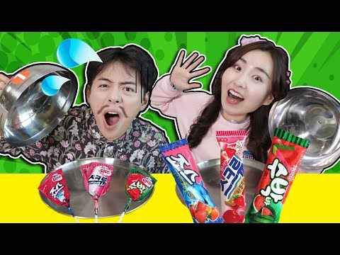 Thumbnail for 真假食物大對決之真的冰淇淋 VS 糖果冰淇淋！小伶玩具 | xiaoling toys