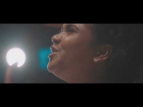 Digno De Todo Poder • Flávia Machado - Feat. Leandro Machado (Clipe Oficial)