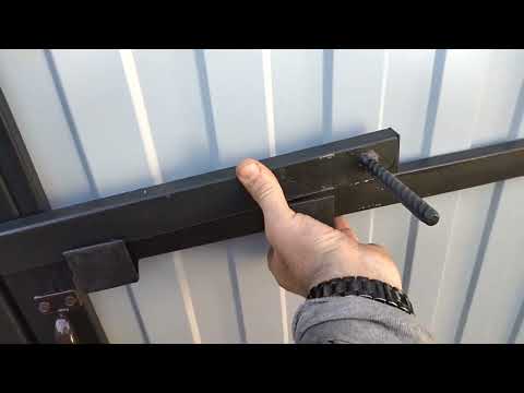 Ворота с встроенной калиткой.