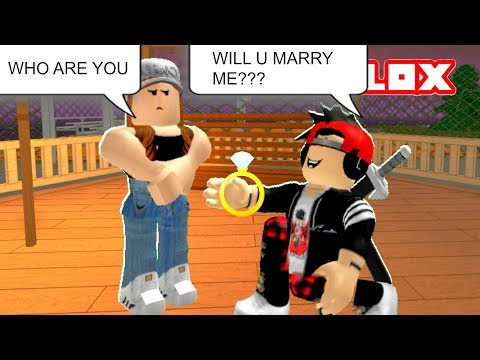 Thumbnail for PROPOSING TO STRANGERS IN ROBLOX PRANK | Roblox Social Experiment
