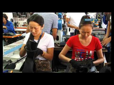 Thumbnail for Процесс изготовления обуви для военных