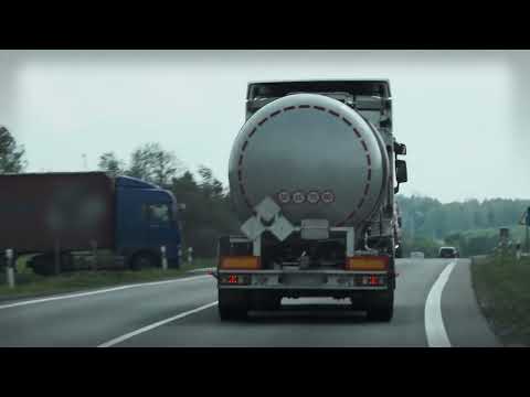 Thumbnail for Historia największej mafii paliwowej w Polsce. „Śmialiśmy się, że przeskoczymy Orlen” (UWAGA! TVN)