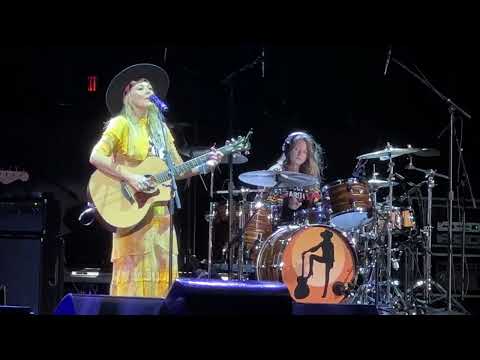 Jewel w/Her son on drums - ITHINK Amphitheater, West Palm Beach,FL-6-24-2022-You Were Meant for Me