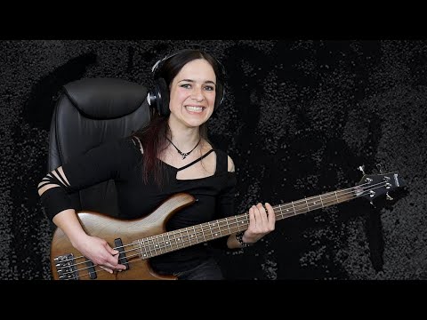 P. Grooves plays: Livin&apos; on a Prayer (Bon Jovi Bass Cover)