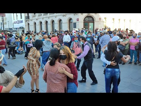 Thumbnail for Chihuahua...lugar de gente alegre y bailadora????????????