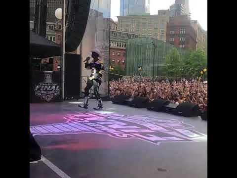 Lil Nas X - Old Town Road | PARA STATUS