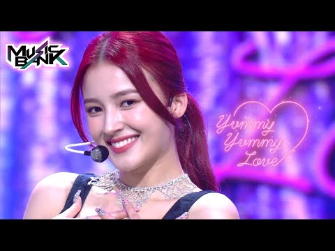 MOMOLAND(모모랜드 モモランド) - Yummy Yummy Love (Music Bank) | KBS WORLD TV 220121
