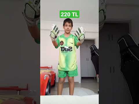 Kaleci Eldiveni vs Kışlık Eldiveni????????????⚽️⚽️#shorts #kaleci #eldiven #galatasaray #muslera