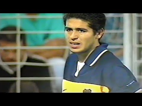 Thumbnail for El día que Riquelme humillo al Barcelona de Van Gaal con Boca