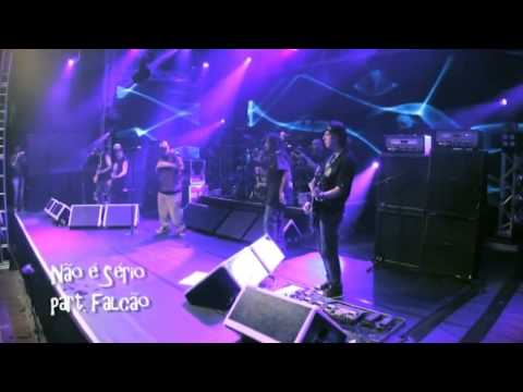Charlie Brown Jr. - Me Deixa / Não é Sério - Partc. Marcelo Falcão (O Rappa) - HD