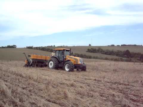Plantando com um BH 165 com uma plantdeira BP 1206