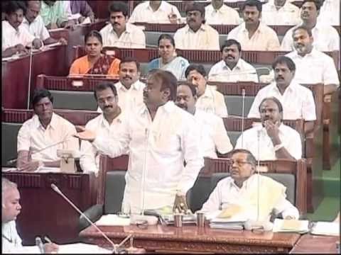 Thumbnail for Jayalalitha Vs Vijayakanth fight in TN Assembly in 2012