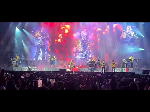POPURRI DE CUMBIAS LOS BUKIS EN VIVO Metlife Stadium New Jersey