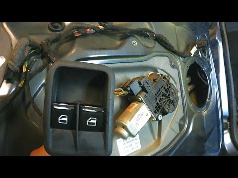 Skoda Fabia стеклоподъемники, центральный замок. Как снять карту двери шкода фабиа.
