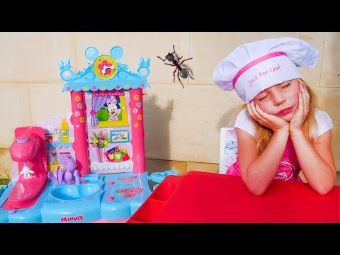 Thumbnail for Настя и папа играют в ресторан