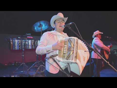 FLORENCIO ROBLES - LOS SONOREÑOS DEL COMPA TICO (EN VIVO DESE MASIACA SONORA MÉXICO)