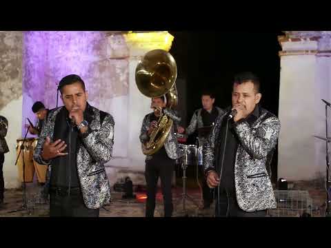 Thumbnail for ME NACE DEL CORAZON - LA IMPONENTE BANDA RETOÑOS
