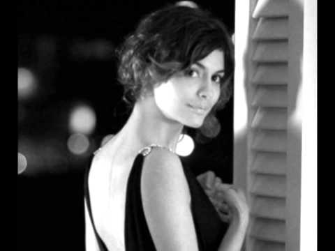 Thumbnail for Paula Cole - Autumn Leaves