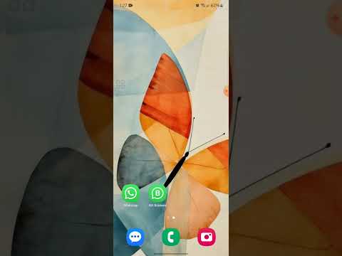 How to use WhatsApp for customer service 2025