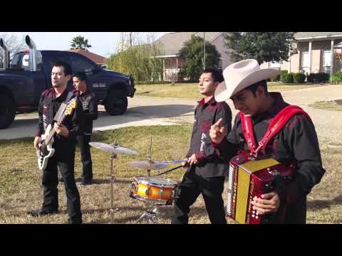 Los Fuertes Del Norte - No Te Afanes (Video Oficial)