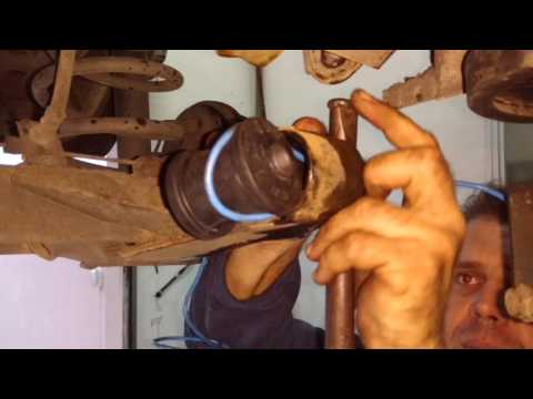 Como trocar bucha do eixo traseiro ou bandeja dianteira celta, corsa etc......