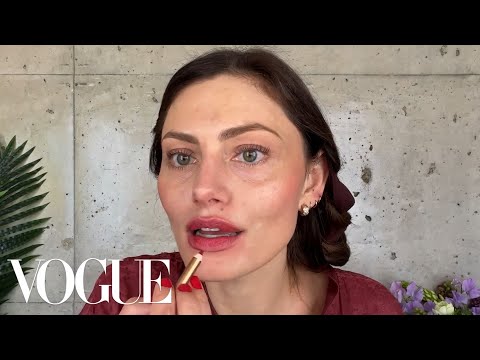 Phoebe Tonkin&apos;s Guide to Heatless Curls and Red Lipstick | Beauty Secrets | Vogue