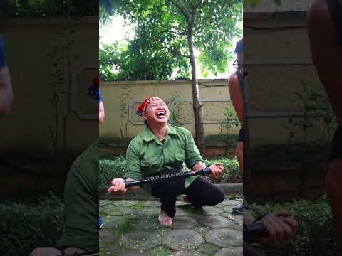 Thumbnail for Bà Tuyết Diamond bẻ đồ long đao 160kg #shorts