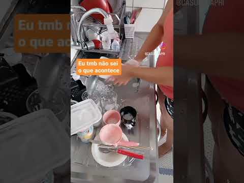 E louça atrás de louça viu. #rotinadolar #donadecasasimples #donadolar #lardocelar #viral #shorts