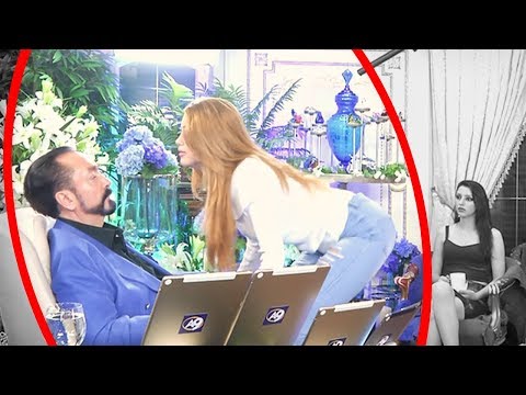 Kedicikler Adnan Oktar&apos;a iyice yakınlaştı