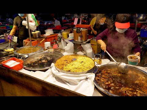 7 amazing night market food of a street vendor/蚵仔煎,藥燉排骨,臭豆腐,當歸土虱,蒜味肉羹,炒麵,炒米粉製作/Taiwanese Street Food