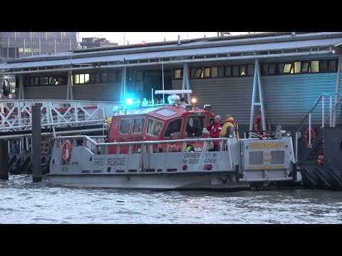 RARE London Fire Brigade fire boat turnout!