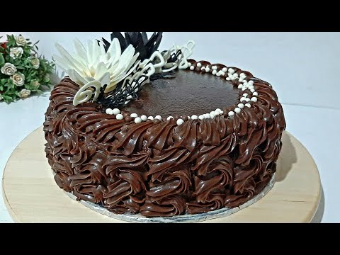 Thumbnail for تورتة شيكولاتة بكريمة ثابتة بدون خفق جديد ٢٠٢٠ وطريقة الكيكة الاسفنجية الاساسية