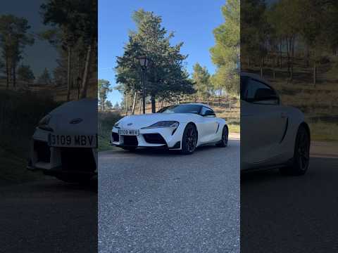 Thumbnail for Toyota GR Supra 2023 / Review / Prueba / Test en español | Carnovo